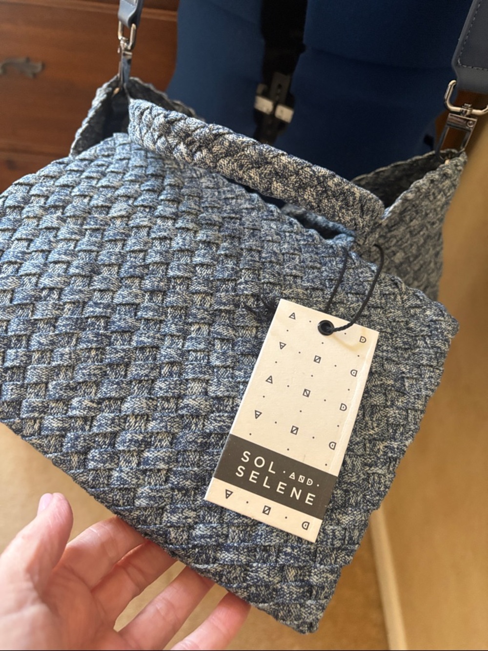 New Listing NWT Sol & Solene ‘Sky’s the Limit’ Woven Denim Tote Bag. - Picture 5 of 8